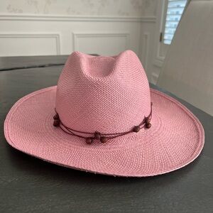 Artesano parana straw hat women’s medium light purple